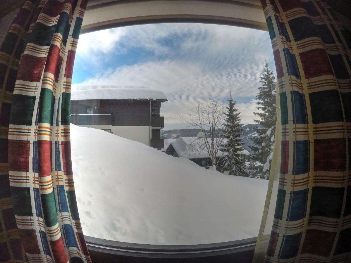 Children Of Powdersnow